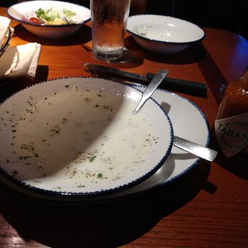 Red Lobster - Tiny bits of of clam in the chowder. Call the dish clam skimpy. - Seafood Near Me - Riverside, California Red Lobster - Tiny bits of of clam in the chowder. Call the dish clam skimpy. - Seafood Near Me - Riverside, California