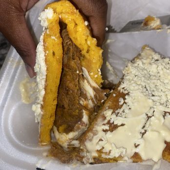 Mi Llano Grill - Arepa with Shredded beef - Barbeque Near Me - Kissimmee, Florida Mi Llano Grill - Arepa with Shredded beef - Barbeque Near Me - Kissimmee, Florida