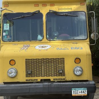 Sunny Shore Up - Front of the truck - Food Trucks Near Me Sunny Shore Up - Front of the truck - Food Trucks Near Me