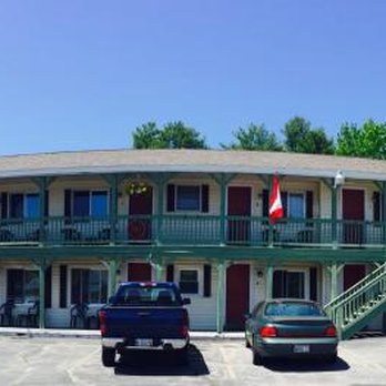 saco maine hotels with pools