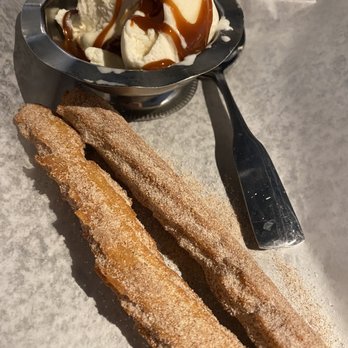 La Reforma Brewery - Churro and vanilla bean ice cream with Cajeta - Breweries Near Me - Albuquerque, New Mexico La Reforma Brewery - Churro and vanilla bean ice cream with Cajeta - Breweries Near Me - Albuquerque, New Mexico
