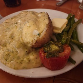 Everett's - And the sides - American Near Me - Boyne Falls, Michigan