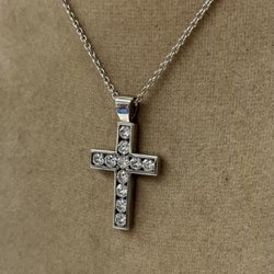 Jewel Gallery - White gold diamond cross