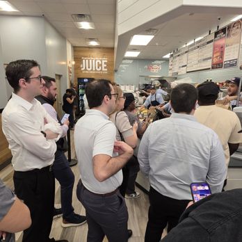 Jersey Mike's Subs - Growing pains as delivery and online orders backed up. - Fast Food Near Me - New York, New York Jersey Mike's Subs - Growing pains as delivery and online orders backed up. - Fast Food Near Me - New York, New York