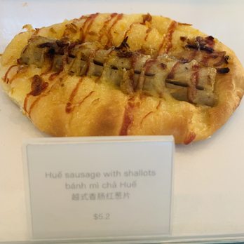 LA LA Bakeshop - Bakeries Near Me - Scarborough, Ontario