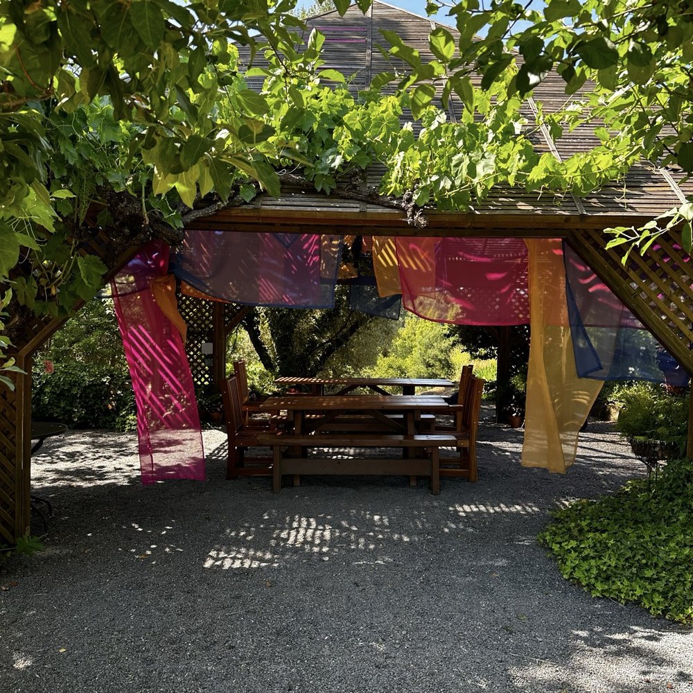 Iron Horse Vineyards - Cute sitting area we saw on the way out - Wineries Near Me - Sebastopol, California Iron Horse Vineyards - Cute sitting area we saw on the way out - Wineries Near Me - Sebastopol, California