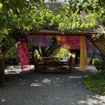Iron Horse Vineyards - Cute sitting area we saw on the way out - Wineries Near Me - Sebastopol, California Iron Horse Vineyards - Cute sitting area we saw on the way out - Wineries Near Me - Sebastopol, California