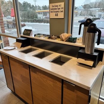 Starbucks - Coffee & Tea Near Me - Williamsburg, Virginia Starbucks - Coffee & Tea Near Me - Williamsburg, Virginia