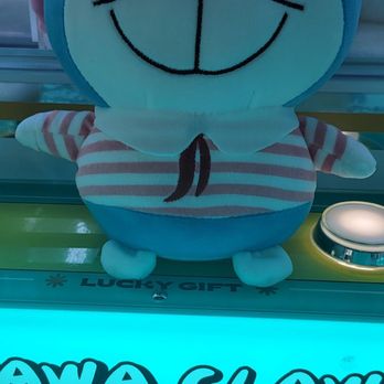 Wawa Claw - Doraemon 8" Plushie - Arcades Near Me - Torrance, California
