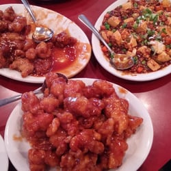 Le Bol d'or / Golden Bowl - General Tao chicken, salt & pepper pork chop (??) and MaPo Tofu