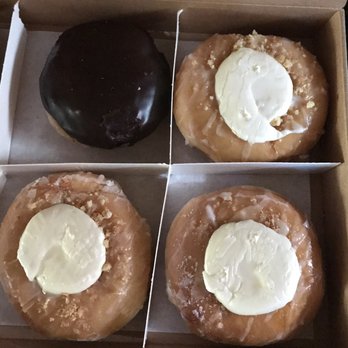 Do-Rite Donuts & Chicken - Chocolate Bavarian & Glazed Cream Cheese - Donuts Near Me - Chicago, Illinois Do-Rite Donuts & Chicken - Chocolate Bavarian & Glazed Cream Cheese - Donuts Near Me - Chicago, Illinois
