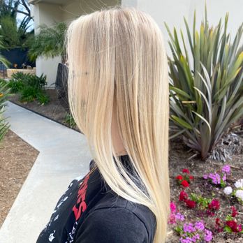 Kelsey Kratzer - Hair Stylists Near Me - Encinitas, California Kelsey Kratzer - Hair Stylists Near Me - Encinitas, California