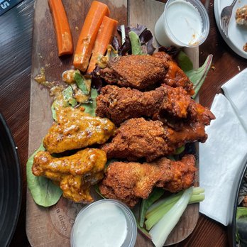 The Local Eatery & Drinking Hole - Wing sampler ($5 off for happy hour) - Bars Near Me - San Diego, California