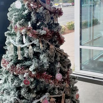 Voodoo Doughnut - Year round tree. 7/4/2025 - Donuts Near Me - Milwaukie, Oregon Voodoo Doughnut - Year round tree. 7/4/2025 - Donuts Near Me - Milwaukie, Oregon