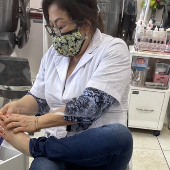 Instyle Nails - Pedi for me, pedi for her apparently? - Nail Salons Near Me - Honolulu, Hawaii Instyle Nails - Pedi for me, pedi for her apparently? - Nail Salons Near Me - Honolulu, Hawaii