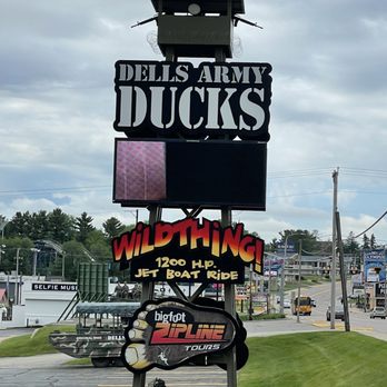 Dells Army Ducks - Boat Charters Near Me - Wisconsin Dells, Wisconsin Dells Army Ducks - Boat Charters Near Me - Wisconsin Dells, Wisconsin