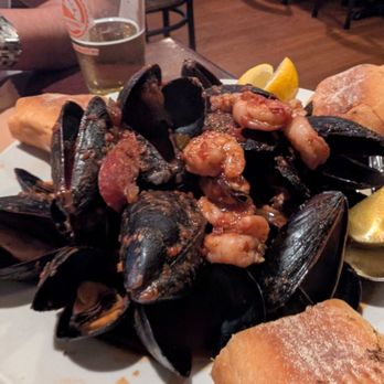 The Rye Roadhouse - Steamed Mussels - Cajun/Creole Near Me - Rye, New York
