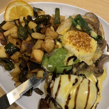 Two Chicks South - Eggs Benedict veggies and caprese - Breakfast & Brunch Near Me - Reno, Nevada