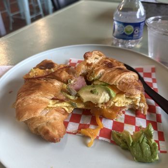 Aromas cafe - Breakfast croissant with egg, ham, avocado - Cafes Near Me - Carmichael, California