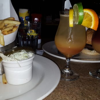Elixor - Sangrias and Burgers. Both are amazing! - Italian Near Me - Laval, Quebec