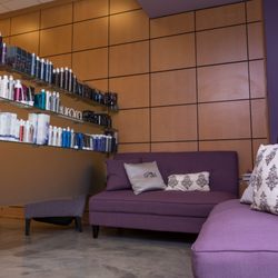 Posh Salon Artistry - Waiting area