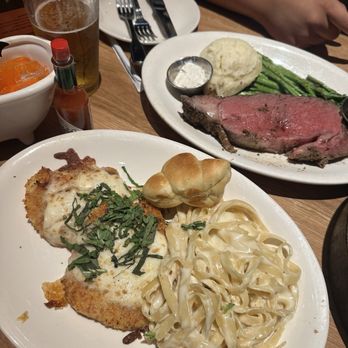 BJ's Restaurant & Brewhouse - Italian Chicken Parmigiana Pasta with alfredo instead of red sauce - American Near Me - Concord, California
