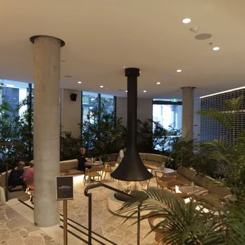 Total Fusion Platinum - Lobby - Gyms Near Me - Newstead, QLD