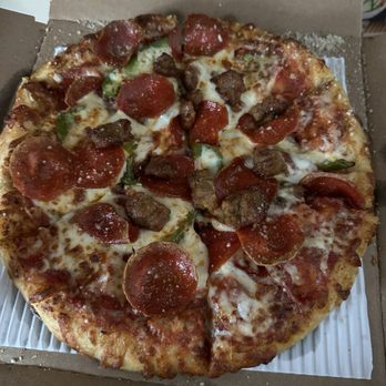 Cottage Inn Pizza - Small Deluxe - Italian Near Me - Grand Rapids, Michigan