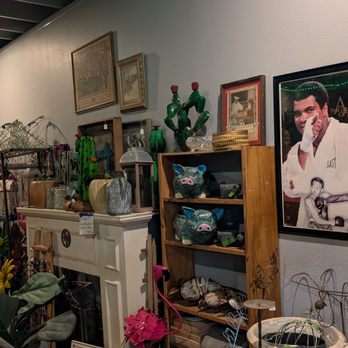 Here We Go Again - Used, Vintage & Consignment Near Me - Bastrop, Texas Here We Go Again - Used, Vintage & Consignment Near Me - Bastrop, Texas