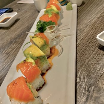 Hako - Alaskan Roll - Sushi Bars Near Me - Irvine, California Hako - Alaskan Roll - Sushi Bars Near Me - Irvine, California