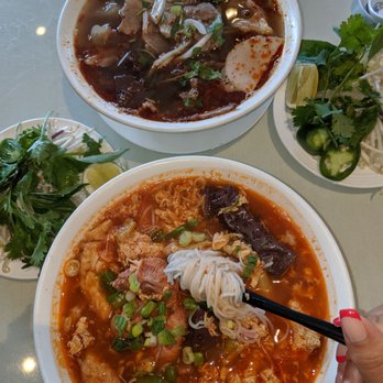 Rang Dong Restaurant - Bun bo hue and bun reiu noodle soup - Vietnamese Near Me - Alameda, California Rang Dong Restaurant - Bun bo hue and bun reiu noodle soup - Vietnamese Near Me - Alameda, California