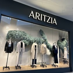 Aritzia - Store Front