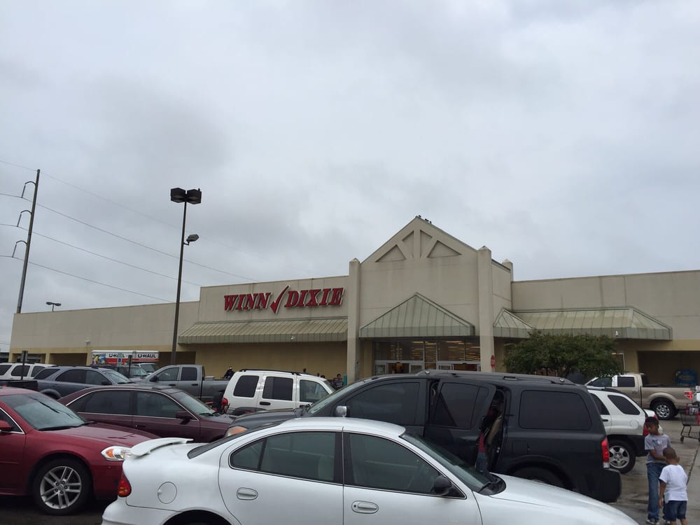 WINNDIXIE CLOSED Updated April 2024 12 Photos & 14 Reviews 4600 Chef Menteur Hwy, New