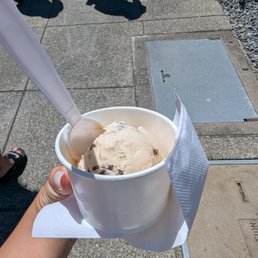 Mini scoop of espresso chip Mini scoop of espresso chip
