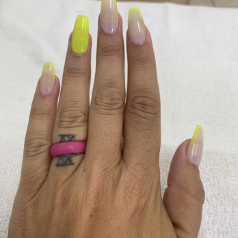 Oasis Nails - Yellow nails - Nail Salons Near Me - Whittier, California Oasis Nails - Yellow nails - Nail Salons Near Me - Whittier, California