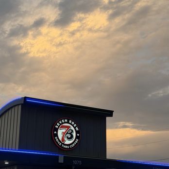7 Brew Coffee - Sunset at 7Brew - Coffee & Tea Near Me - Lenoir City, Tennessee 7 Brew Coffee - Sunset at 7Brew - Coffee & Tea Near Me - Lenoir City, Tennessee