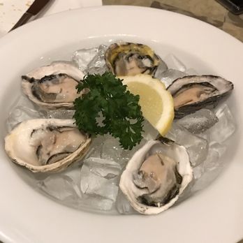 Cafe Miro - Raw Oysters - Modern European Near Me - Honolulu, Hawaii Cafe Miro - Raw Oysters - Modern European Near Me - Honolulu, Hawaii