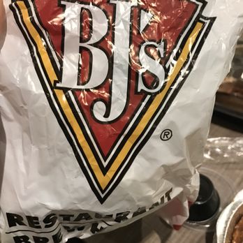 BJ's Restaurant & Brewhouse - Pizza Near Me - Cedar Park, Texas