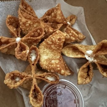 Paris Banh MI - Crab Rangoon - Vietnamese Near Me - Columbia, South Carolina Paris Banh MI - Crab Rangoon - Vietnamese Near Me - Columbia, South Carolina
