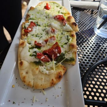 Well Hung Vineyard - Wine Bars Near Me - Charleston, South Carolina Well Hung Vineyard - Wine Bars Near Me - Charleston, South Carolina