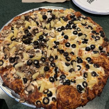 Round Table Pizza - Large pineapple and olive pizza, half mushrooms - Pizza Near Me - Encinitas, California