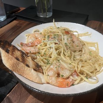 Red Bridge Bistro - Shrimp scampi - Comfort Food Near Me - Cicero, Indiana