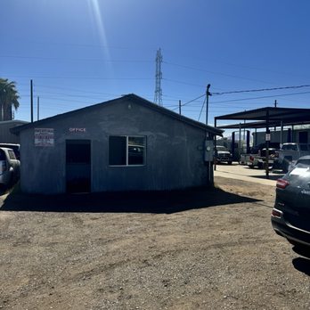 Pina’s Auto Repair - Actual Office of Pina's Auto Repair - Auto Repair Near Me - Phoenix, Arizona Pina’s Auto Repair - Actual Office of Pina's Auto Repair - Auto Repair Near Me - Phoenix, Arizona
