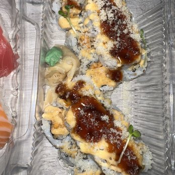 Sayuri Sushi Bar - Sweet Potato Maki - Japanese Near Me - Chicago, Illinois