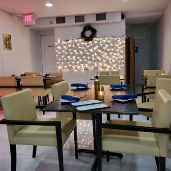 Mora Grill - Syrian Near Me - Pompano Beach, Florida
