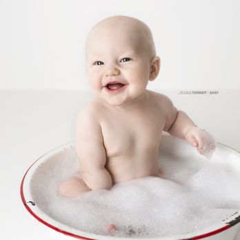 Jessica Tanner Photography - Baby Milestone Session - Session Photography Near Me - Hoschton, Georgia Jessica Tanner Photography - Baby Milestone Session - Session Photography Near Me - Hoschton, Georgia