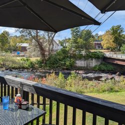 The Mystic River Cafe