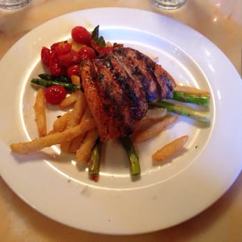 Glacier BrewHouse - Freakin delicious King Salmon! - American Near Me - Anchorage, Alaska Glacier BrewHouse - Freakin delicious King Salmon! - American Near Me - Anchorage, Alaska