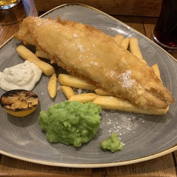 Carpenters Arms - Nicholson's Fish and Chips (£14.75) - Pubs Near Me - Windsor, WNM