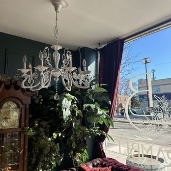 Bramble Gastropub - a chandelier in a living room - Gastropubs Near Me - Etobicoke, Ontario